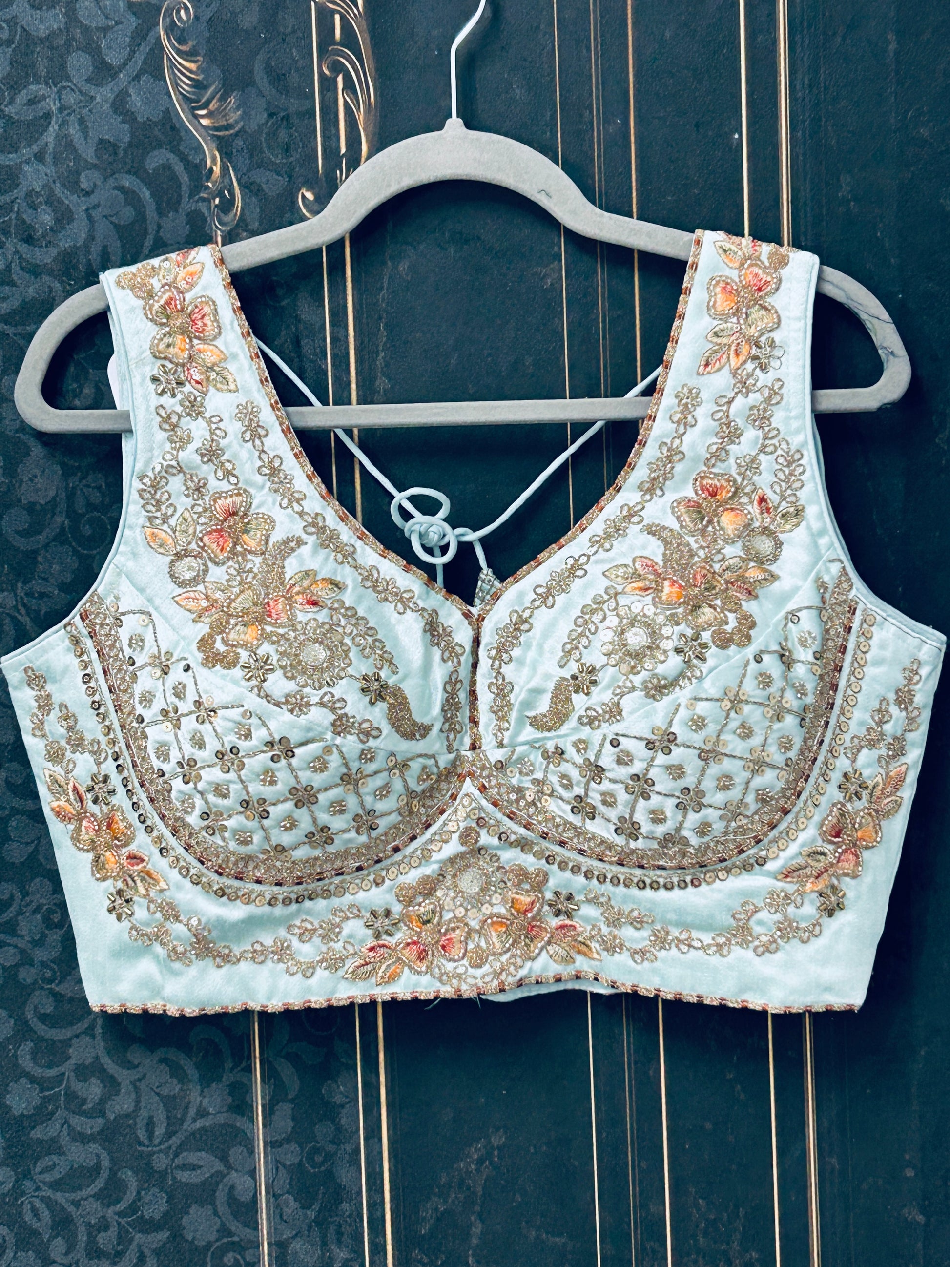 0266F9F8-BC4D-4EEE-88A2-0F8D99B46BF7 - Kurti Connection USA