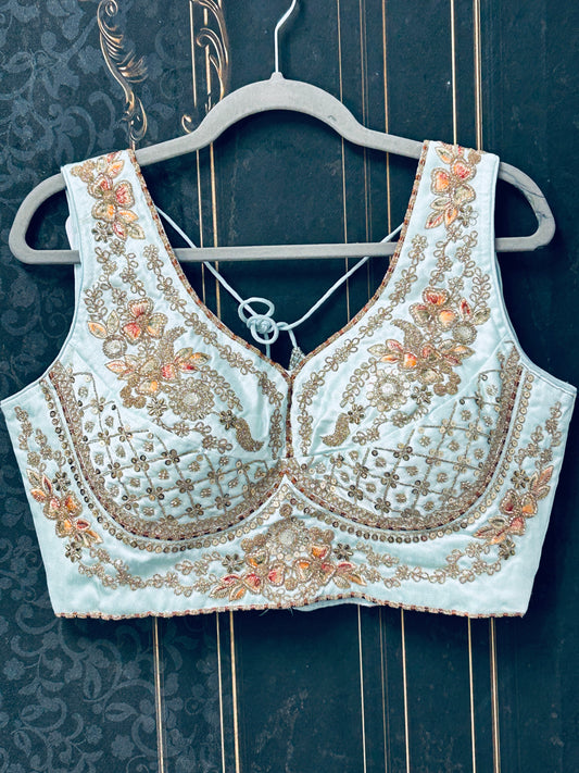 0266F9F8-BC4D-4EEE-88A2-0F8D99B46BF7 - Kurti Connection USA
