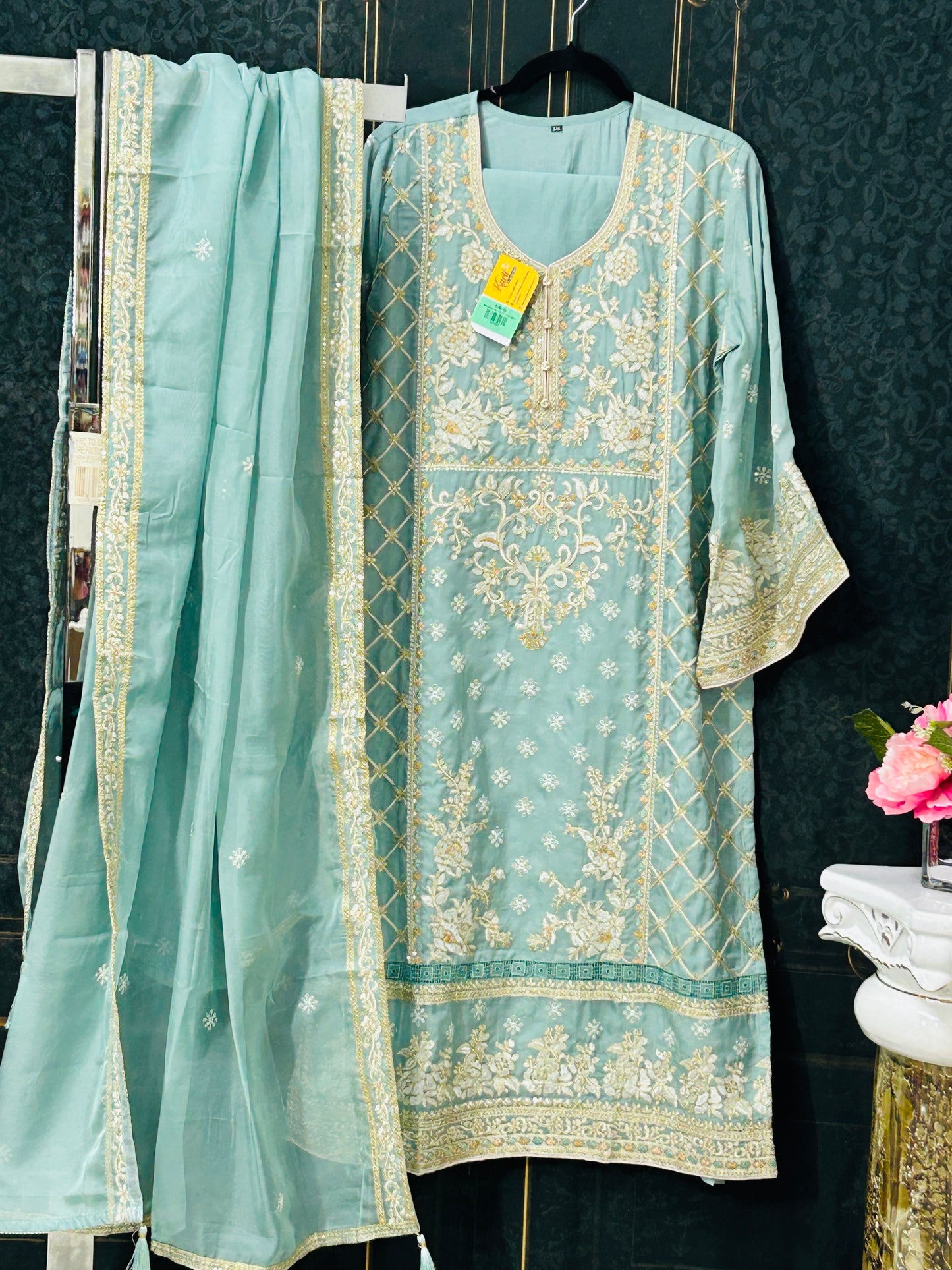 066EC38A-A9D5-4009-93BA-7DC6D20E407D - Kurti Connection USA