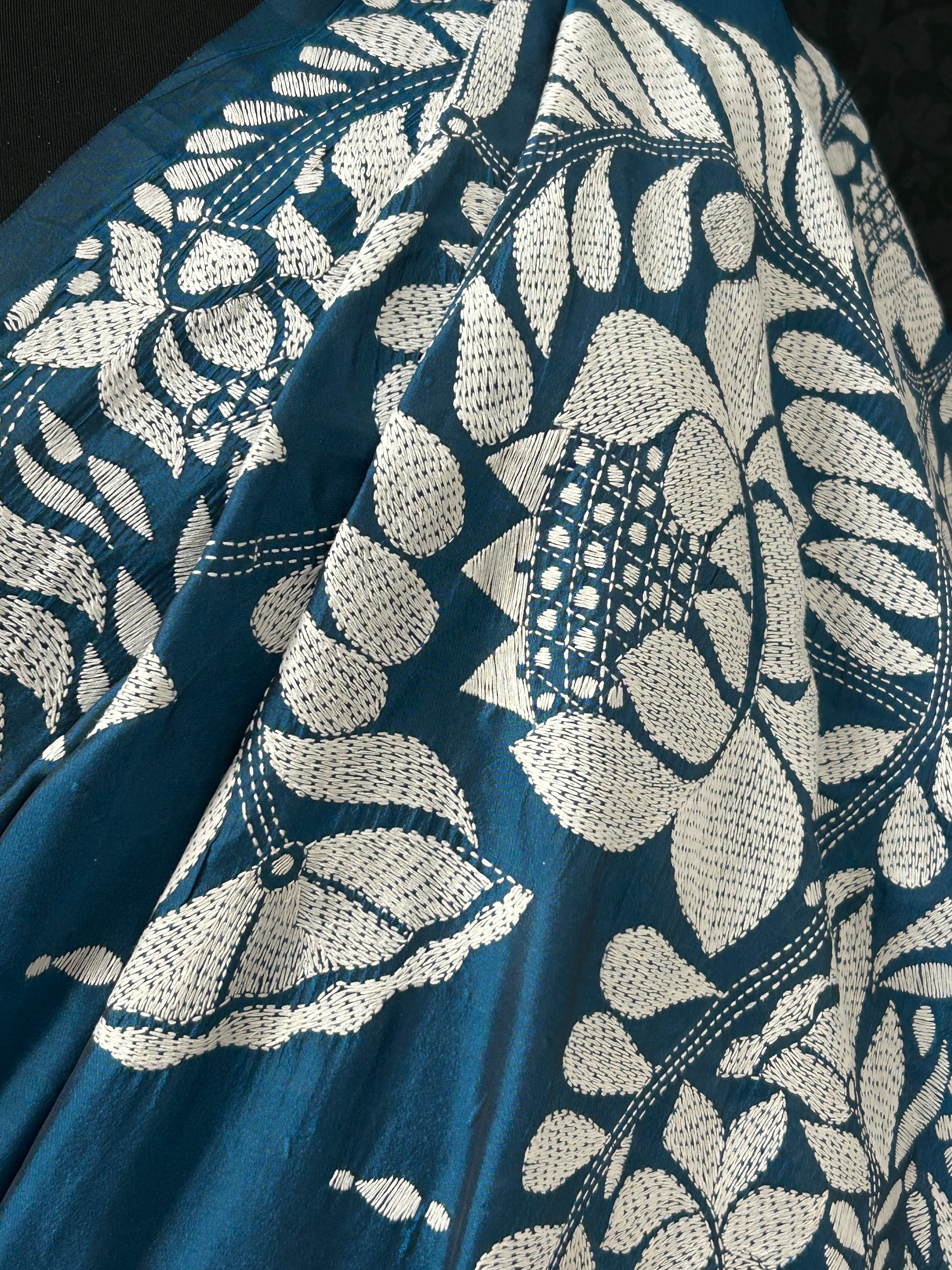 0869F0EB-1EC8-45D3-BABC-1746A5375CED - Kurti Connection USA