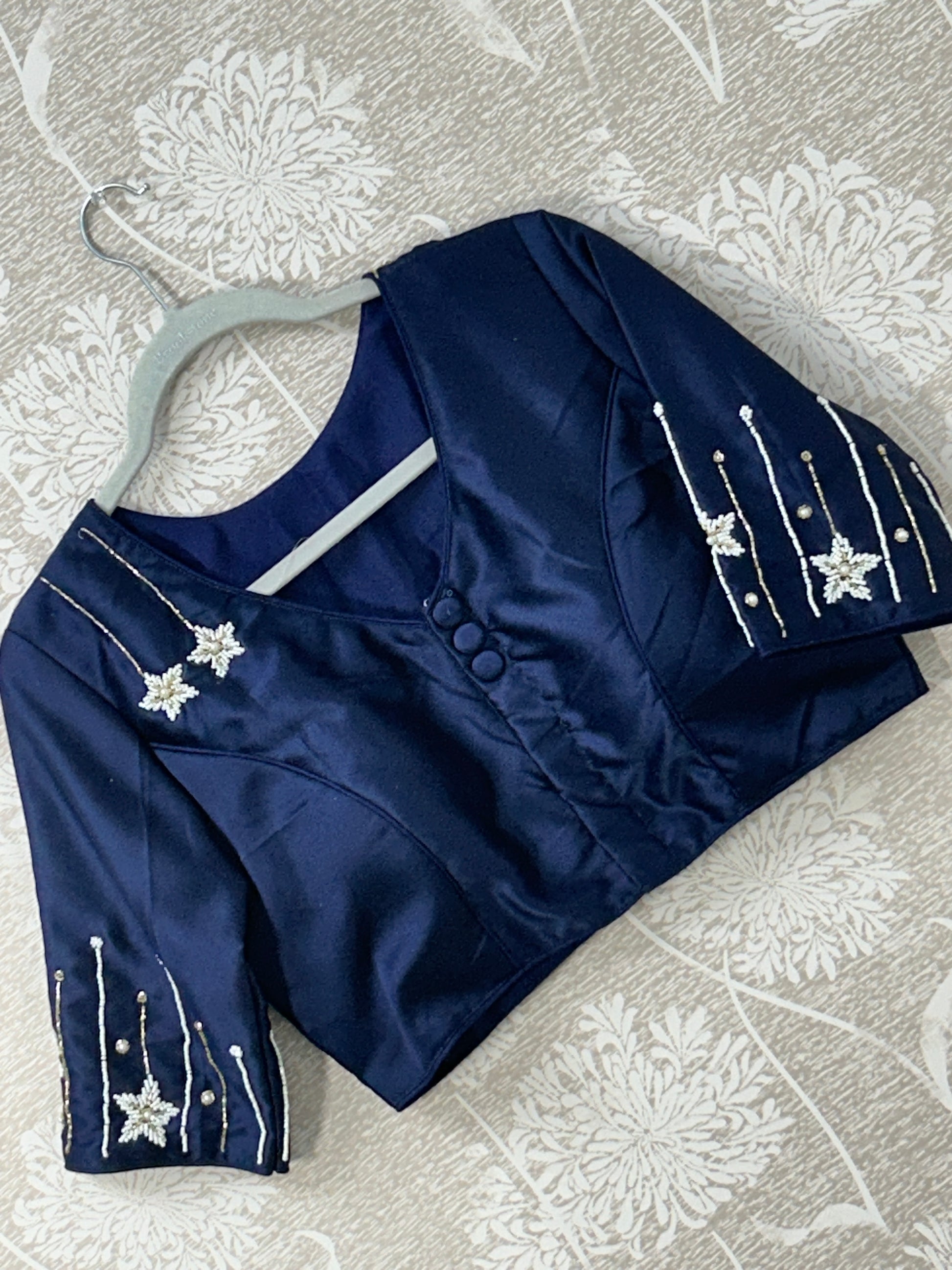 10132482-5594-473A-B2B3-313991A8947A - Kurti Connection USA