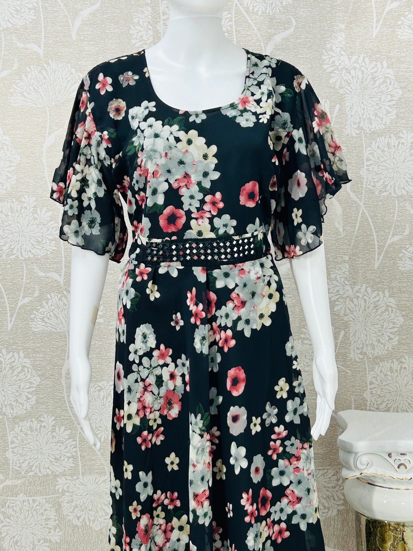 1EC5634A-226D-4C3A-98CC-0AEE639452C7 - Kurti Connection USA