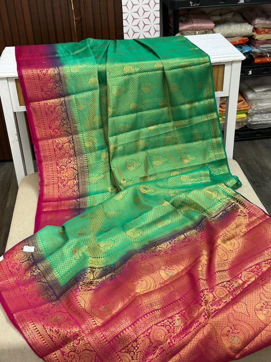 299EE4CA-8A00-4C7B-9489-F58059447198 - Kurti Connection USA