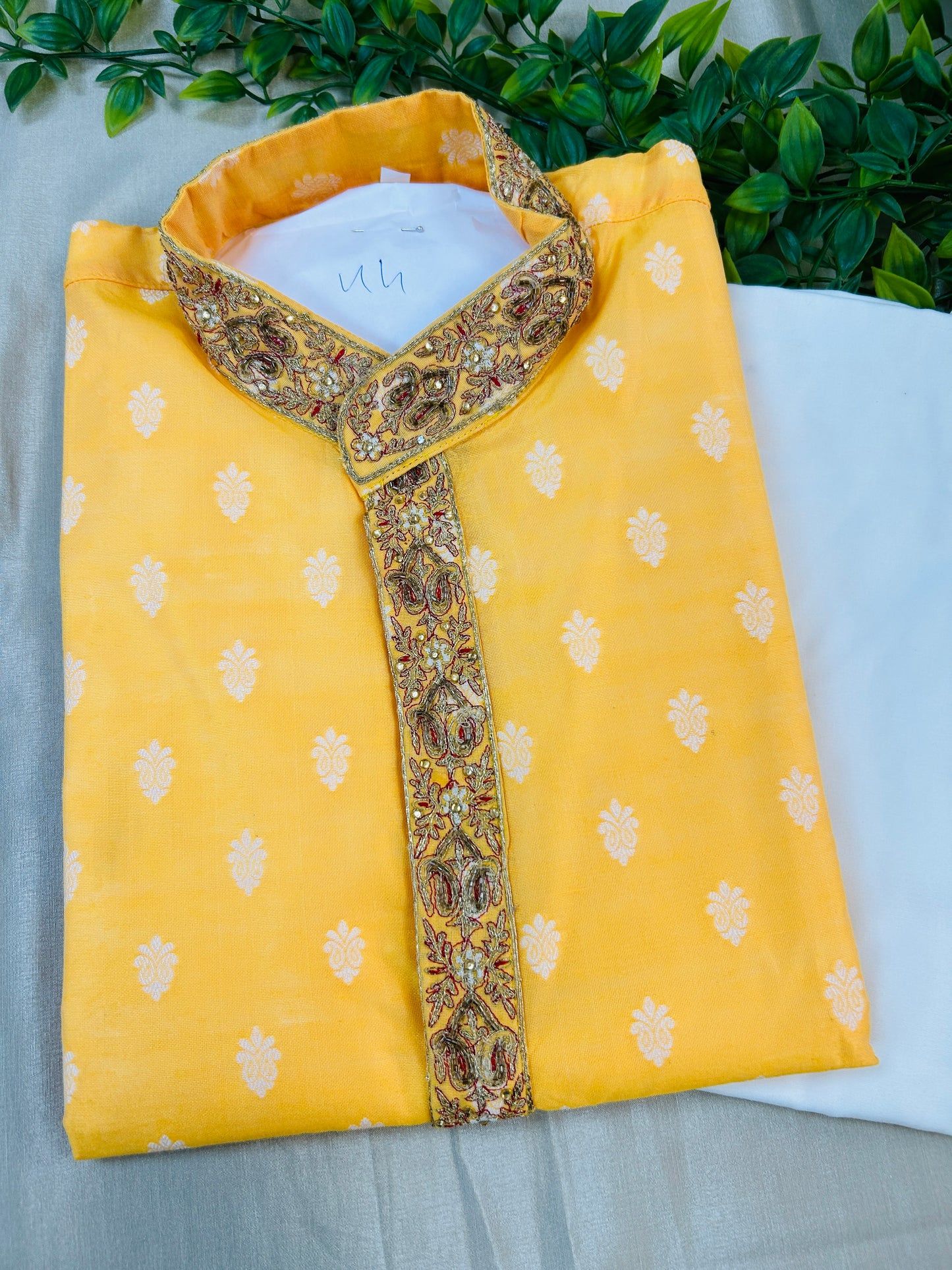 600A2A36-4E25-45F0-9444-5FC688E10D94 - Kurti Connection USA