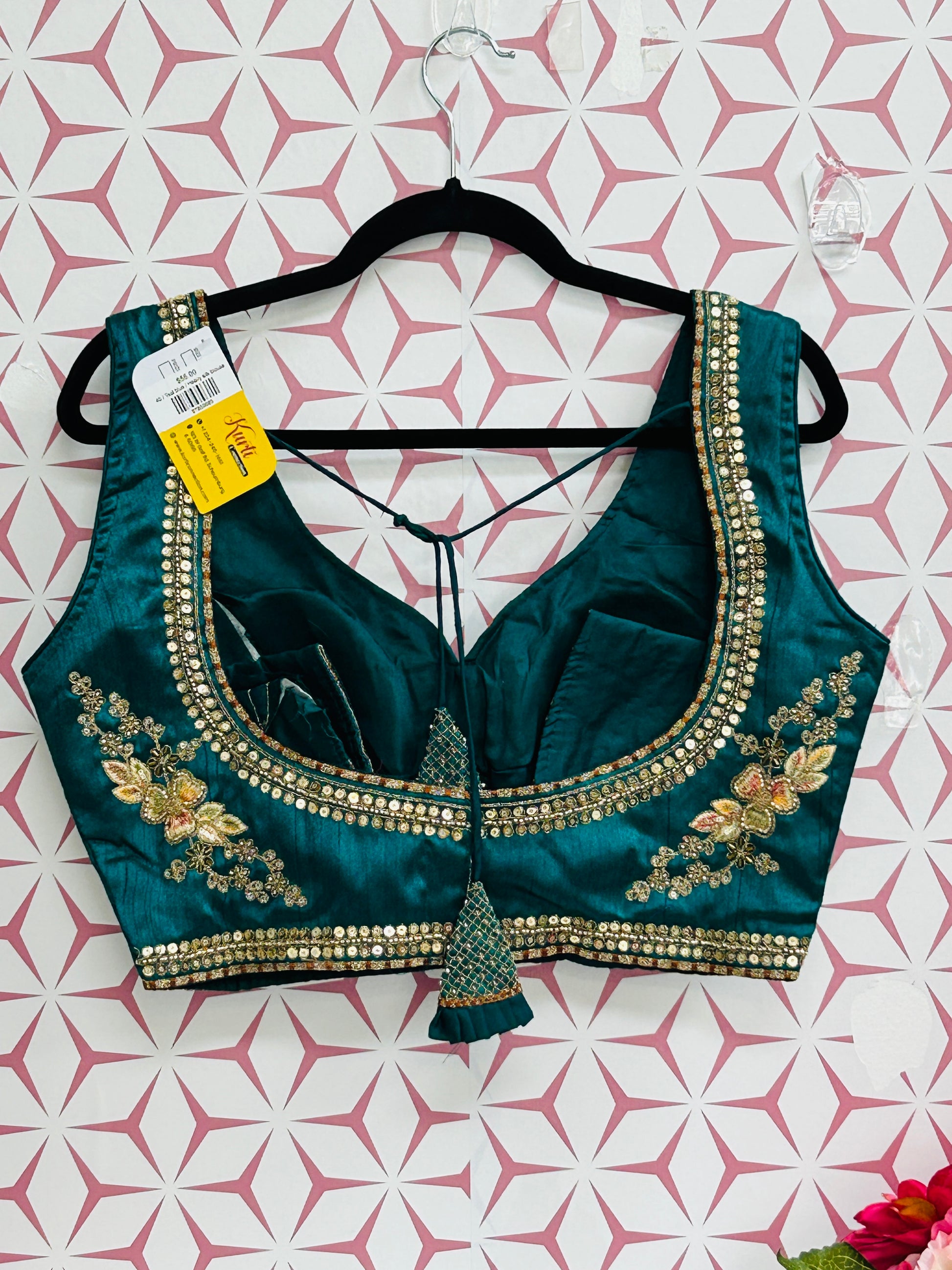 86F973CA-6FFE-4BF0-80B7-8A14682A59B5 - Kurti Connection USA