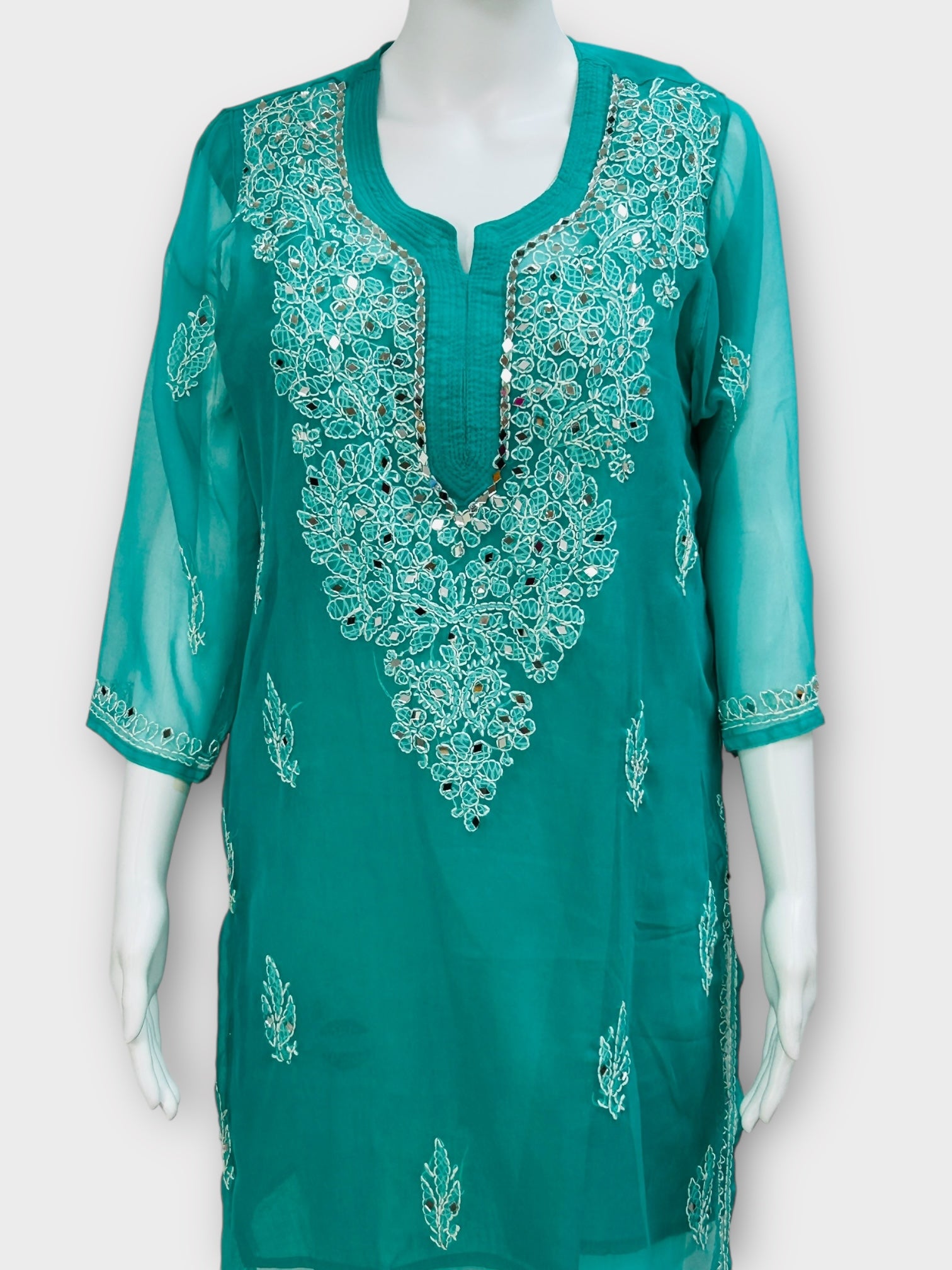 8D14E7F5-D833-4567-A09A-F68659500E8A - Kurti Connection USA