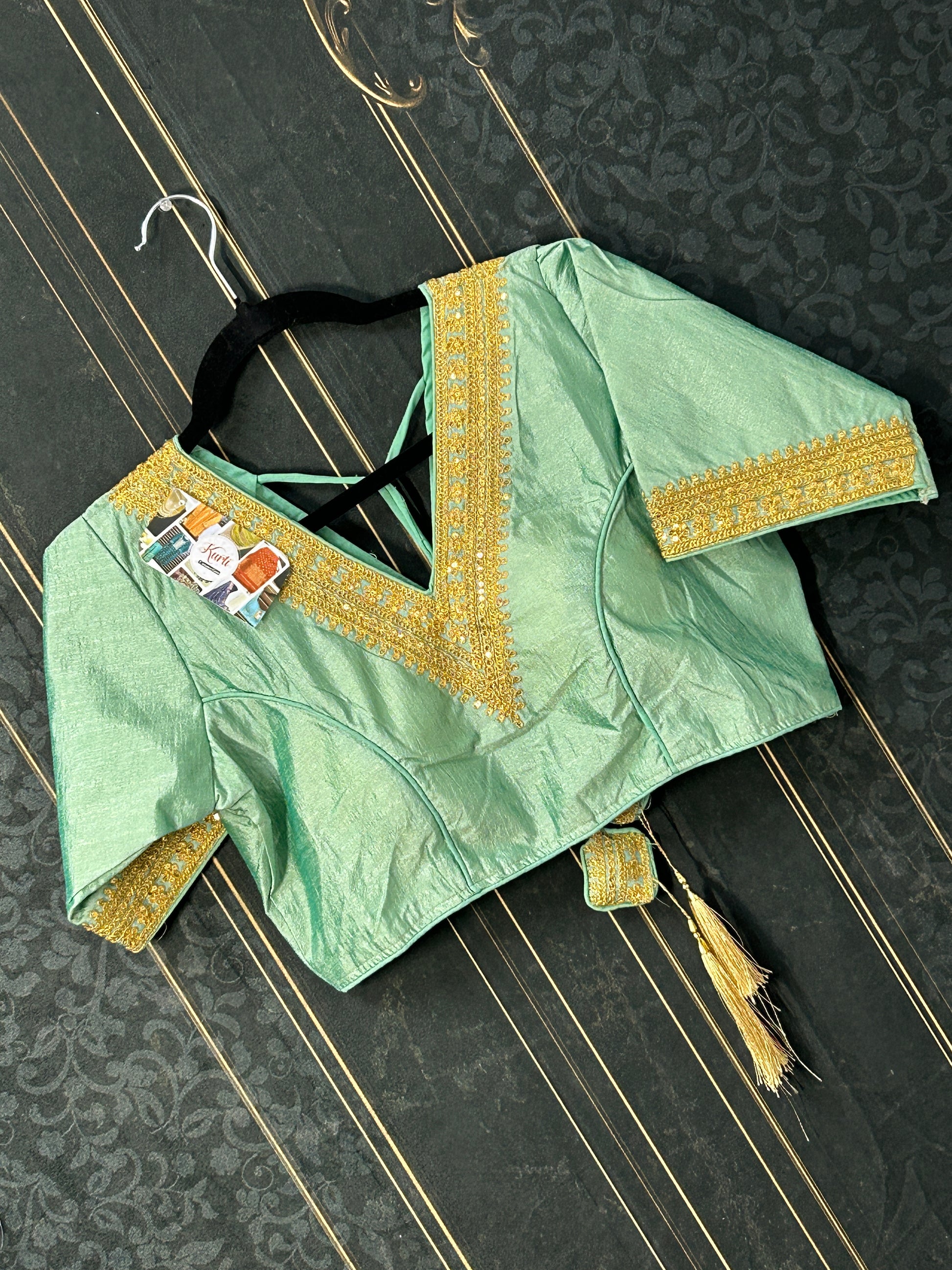 96AA2A5D-7845-4E4F-B712-3ACB9AC6E1B0 - Kurti Connection USA