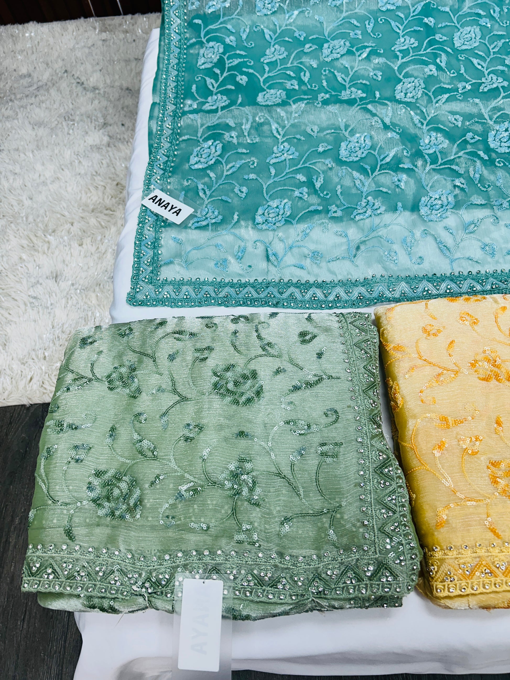 BFD252C4-9B20-43A7-BE49-C75AF8F28922 - Kurti Connection USA