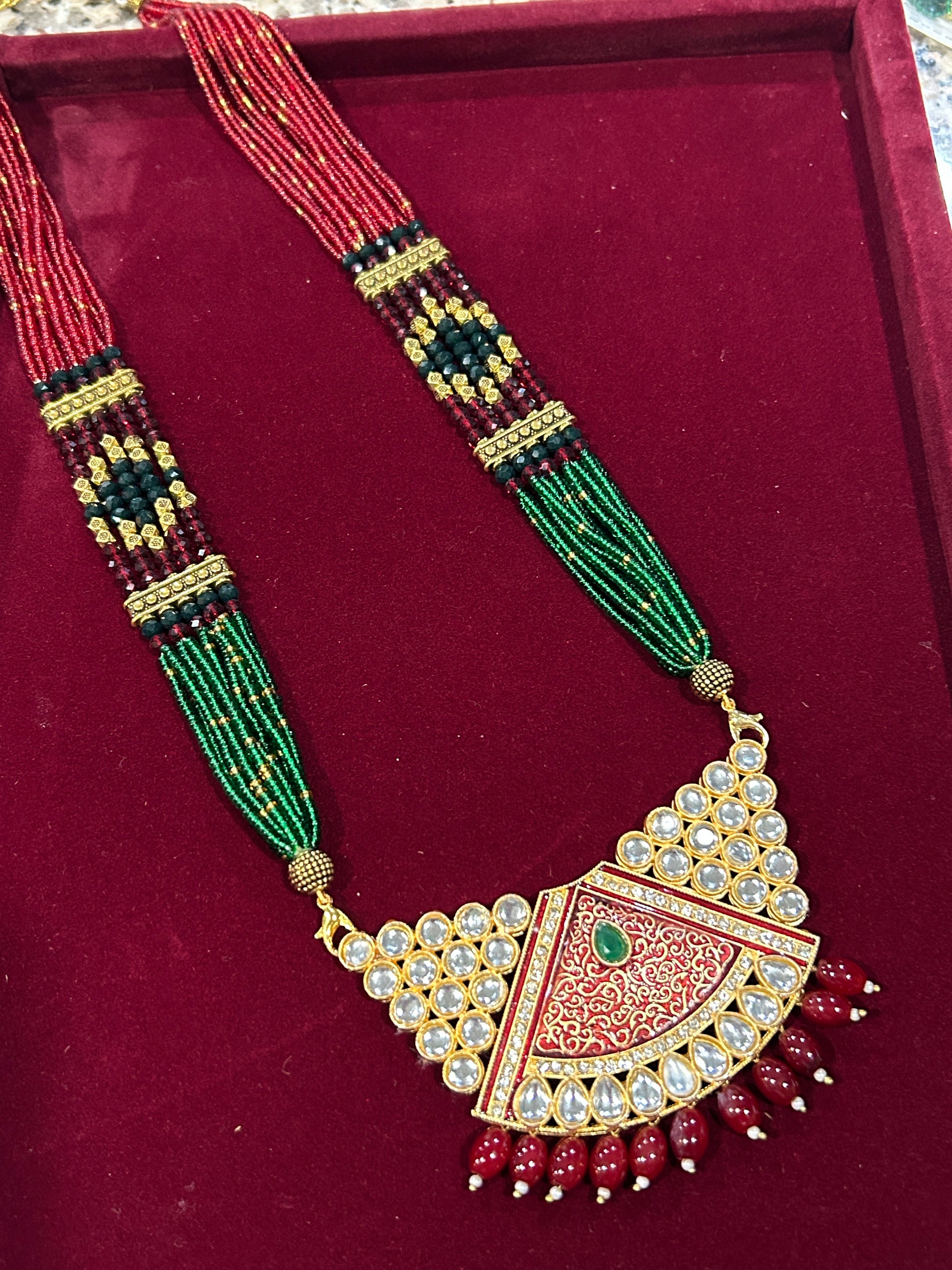 Long haar | Kundan necklace by Kurti Connection USA