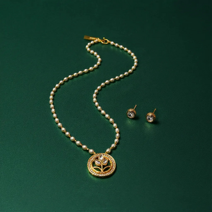 Lightweight pearl Kundan set by Kurti Connection USA
