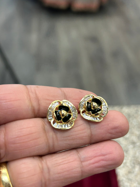 Anti tarnish earrings by Kurti Connection USA