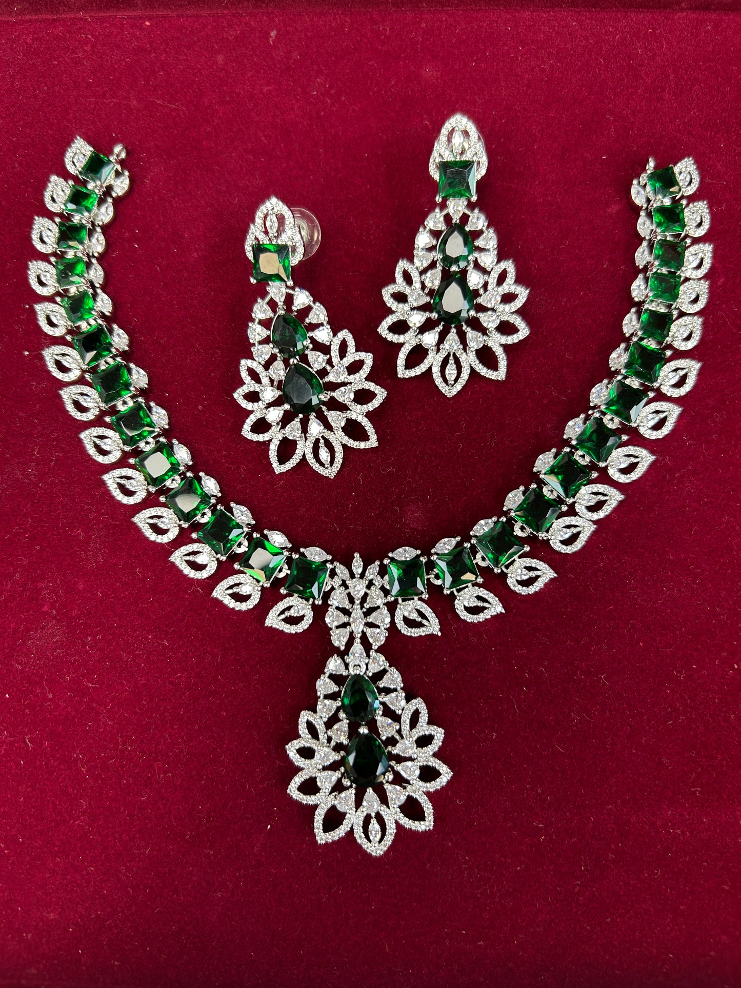 Statement necklace set by Kurti Connection USA