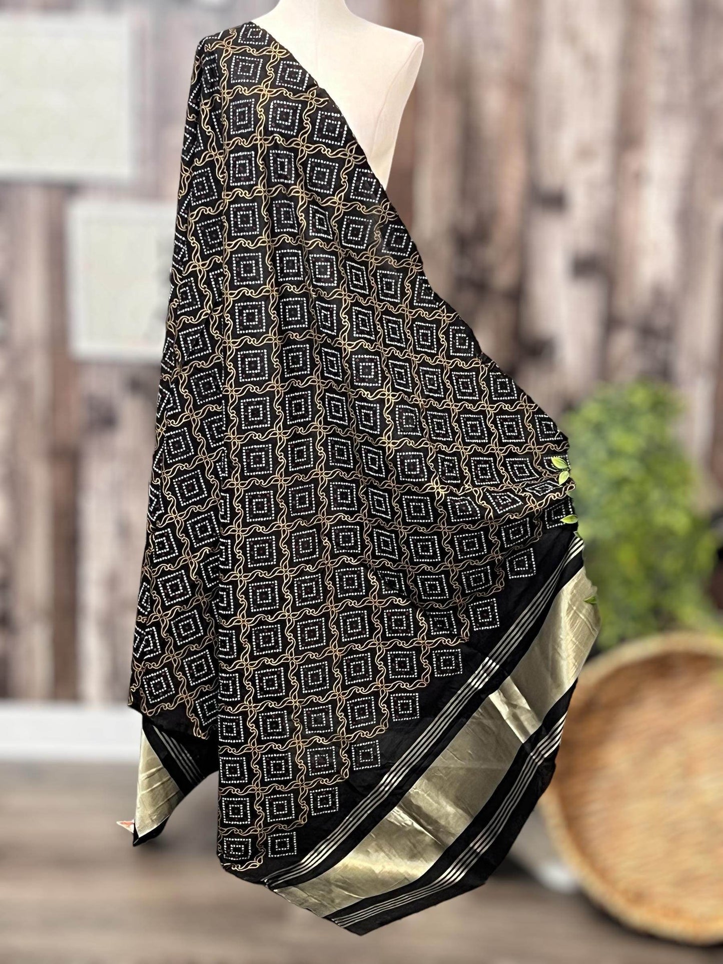 Bandhani print dupatta - Kurti Connection USA