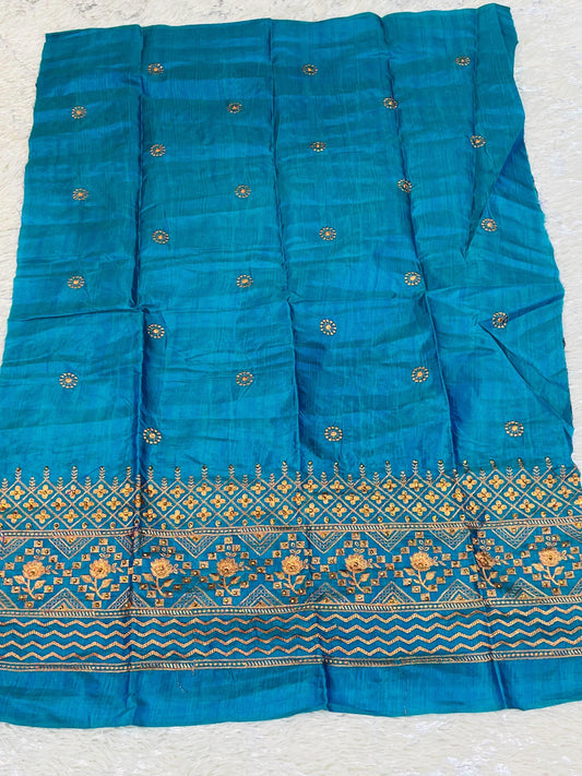 Embroidered blouse piece / unstitched blouse piece / silk material - Kurti Connection USA