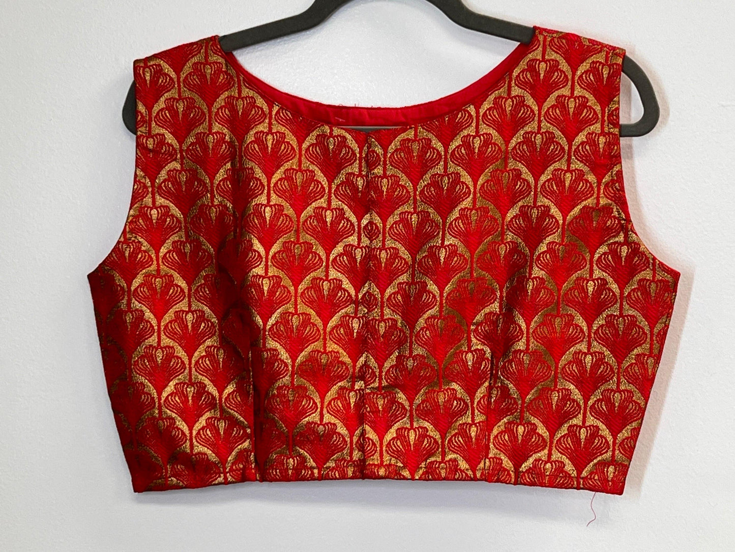 Boat neck blouse : back hooks - Kurti Connection USA