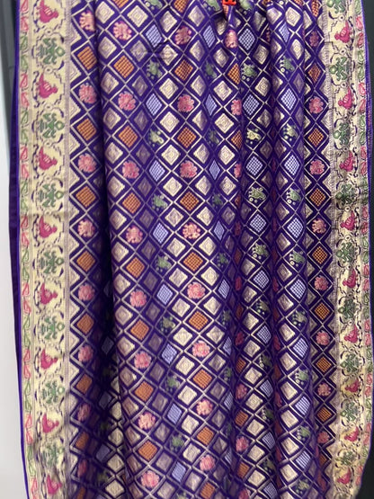Patola bandhani saree with ready to wear blouse